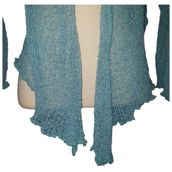 CT1608 Cahaya by Tanami Aqua Open Lightweight Shrug OS - Picture 2 of 4